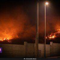 Incendio Lazzaro, l'appello dei cittadini: '70 giorni di disagi'