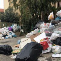 Reggio Calabria, unico desiderio per il 2021: basta rifiuti per strada!