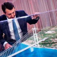 Ponte sullo Stretto, Salvini: “Un’opera che darà fastidio alla mafia”