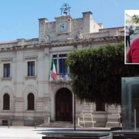 Fenice Amaranto, Ripepi chiama i Carabinieri: ‘Manca l’atto con cui il sindaco assegna il titolo’
