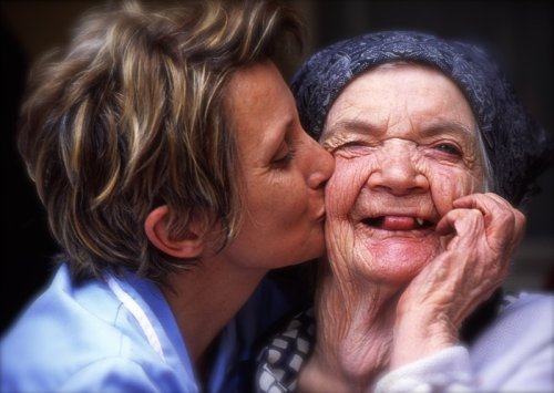Assistenza domiciliare per persone non autosufficienti, progetto Home Care Premium
