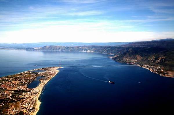 Firmato l’accordo tra Reggio e Messina per la continuità territoriale nell’area dello Stretto