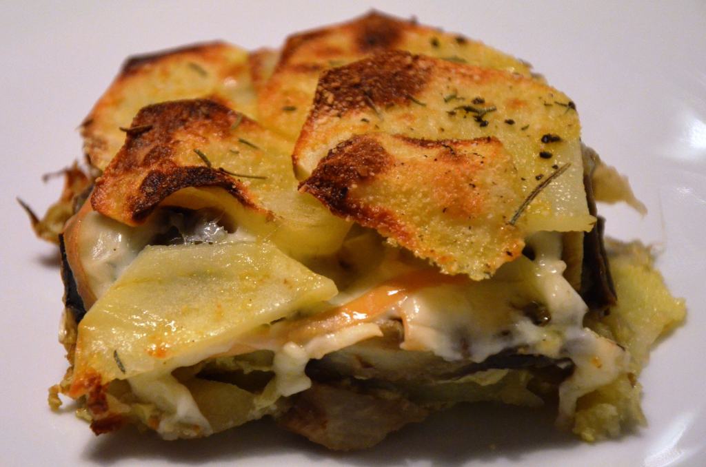 Tortiera di carciofi e patate al forno: la ricetta e come prepararla
