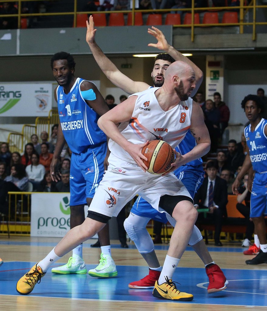 Viola Basket. Rezzano: “Ancora in corsa per i play off”