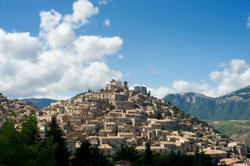 Calabria, un Comune in zona arancione per volere del Sindaco