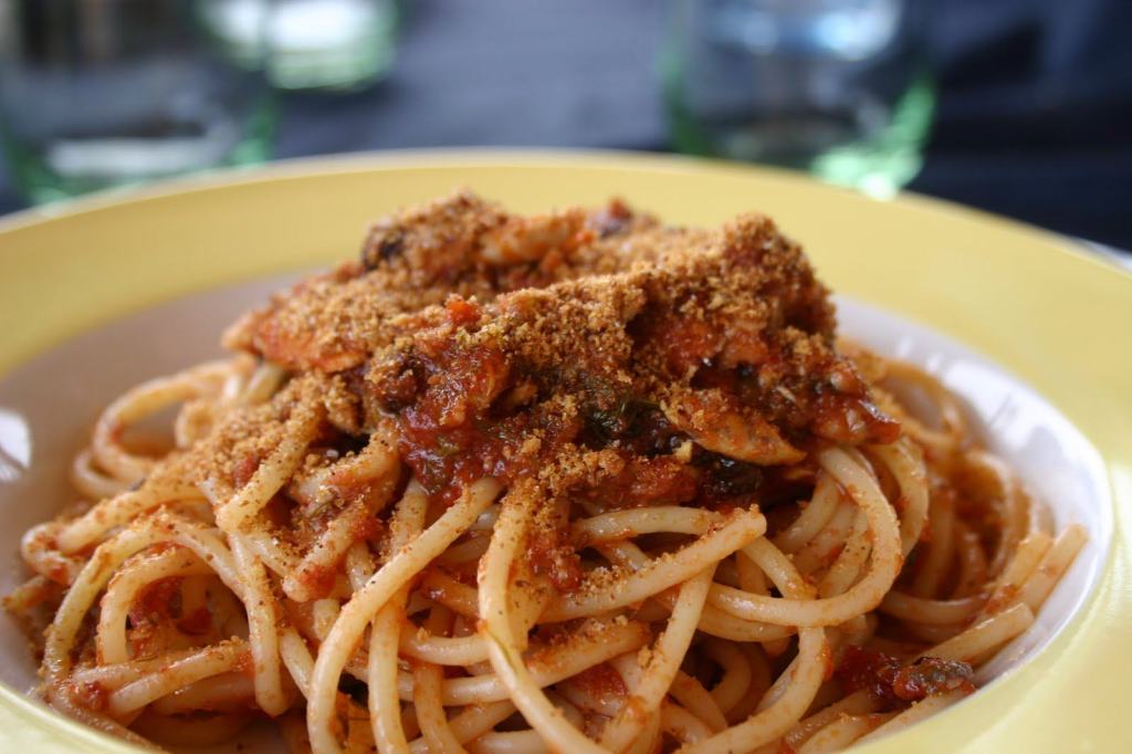 Ecco come si cucina la pasta con il finocchietto selvatico