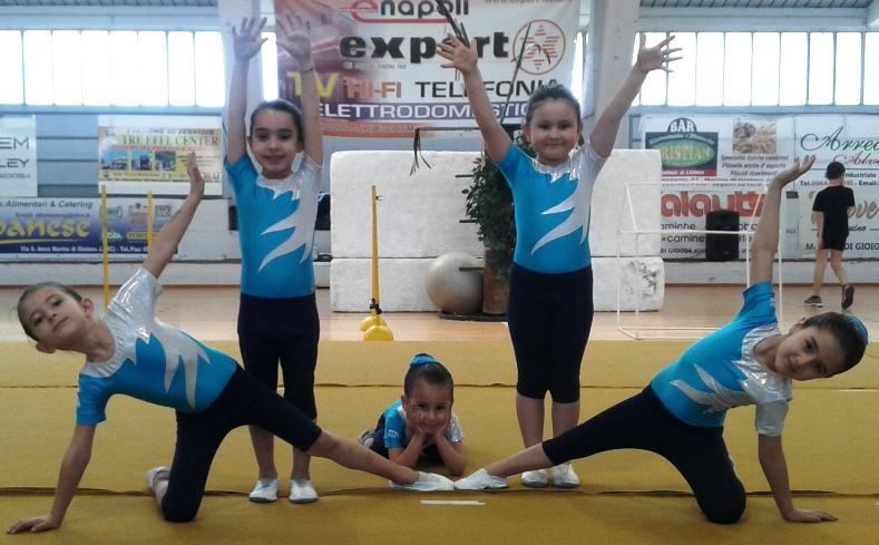 Le piccole ginnaste Restart incantano a Marina di Gioiosa