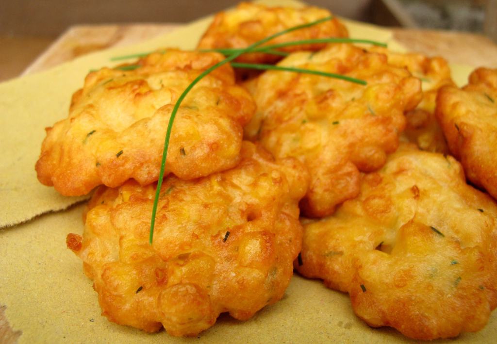 Ecco come si fanno le frittelle di “sciurilli”…con la birra!