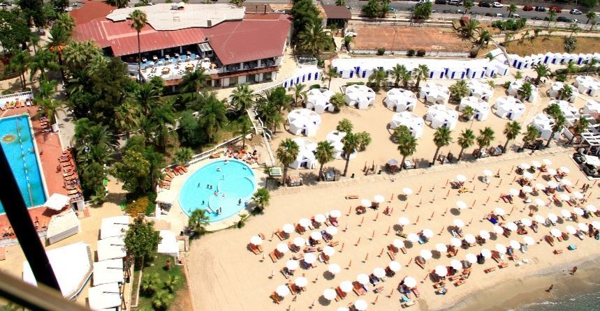 Veduta aerea dell'Oasi Village Beach Club di Reggio Calabria
