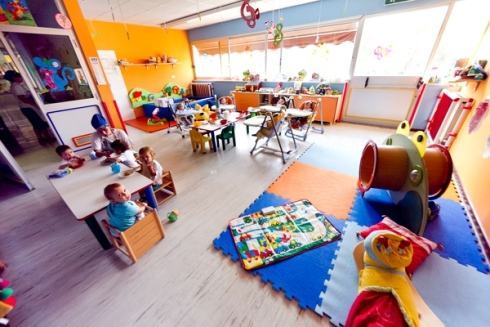 #CHIEDIAMOASILO, ActionAid insieme a genitori e cittadini per riportare all’asilo i bambini di RC