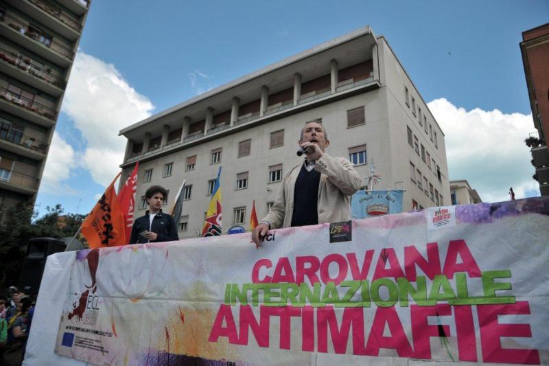 Carovana Internazionale Antimafie 2015: la partenza da Reggio Calabria promossa da Arci, Libera e Avviso Pubblico