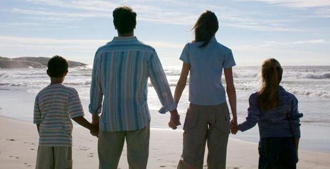 Reggio, 2 minori in affidamento. Klaus Davi: ‘Voglio conoscere la famiglia’