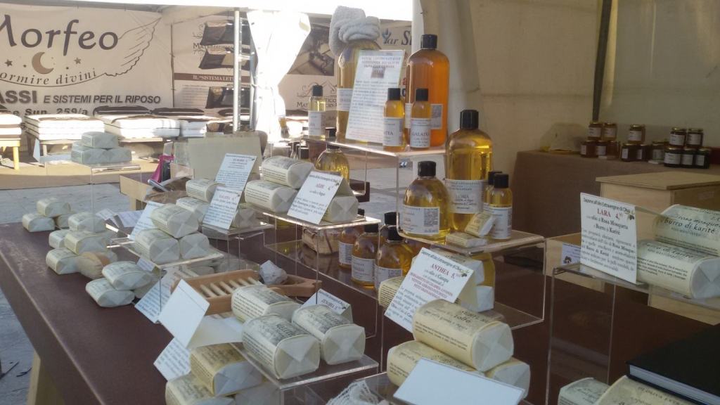 Saponi artigianali del Saponificio Annamaria all'Expo città dei bronzi di Reggio Calabria