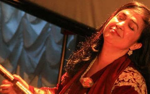 Farzaneh Joorabchi, voce e setar, ospite di Ecojazz 2015 a Reggio Calabria