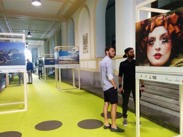 Reggio saluta la mostra “Italia on the road. Quando il viaggio diventa fotografia”