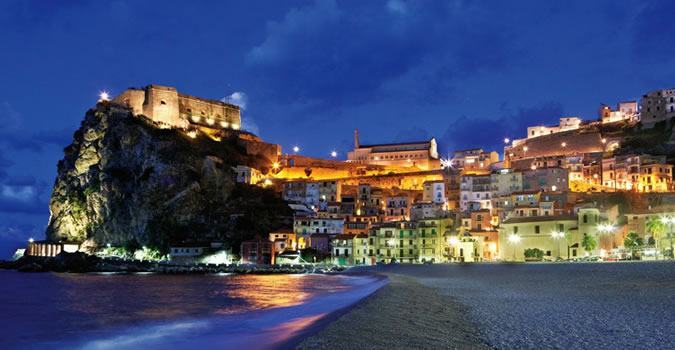 Scilla, la notte scintilla: la prima notte bianca della Costa Viola