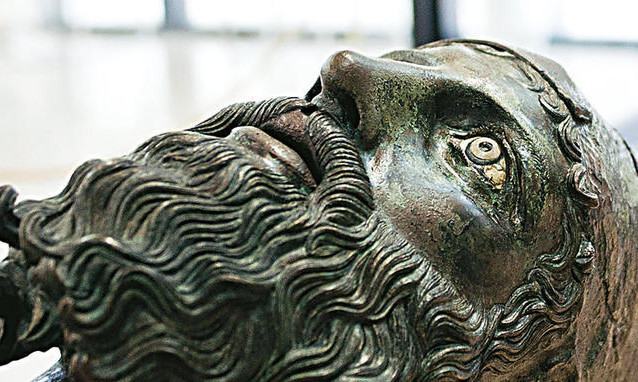 Falcomatà: “I Bronzi da Reggio non si spostano, invitiamo il mondo a venire a vederli”