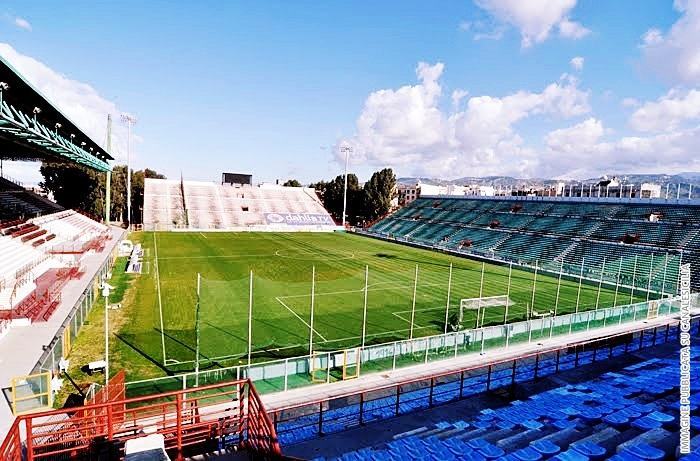 Procedono i lavori sul manto erboso del Granillo