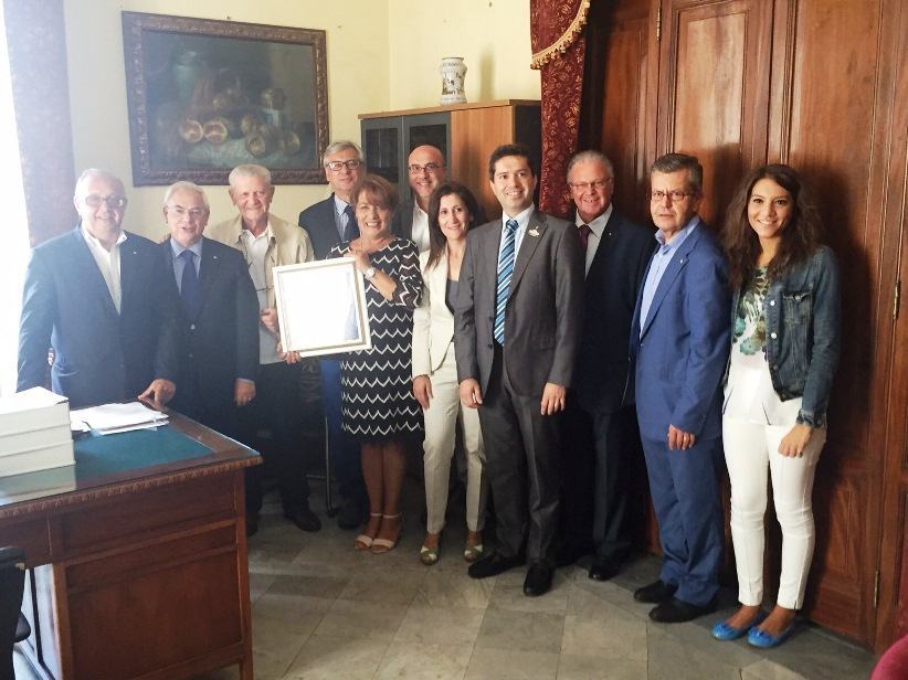 Divisione Calabria 13 Kiwanis, consegnato all’Agedi il premio Ulivo d’argento