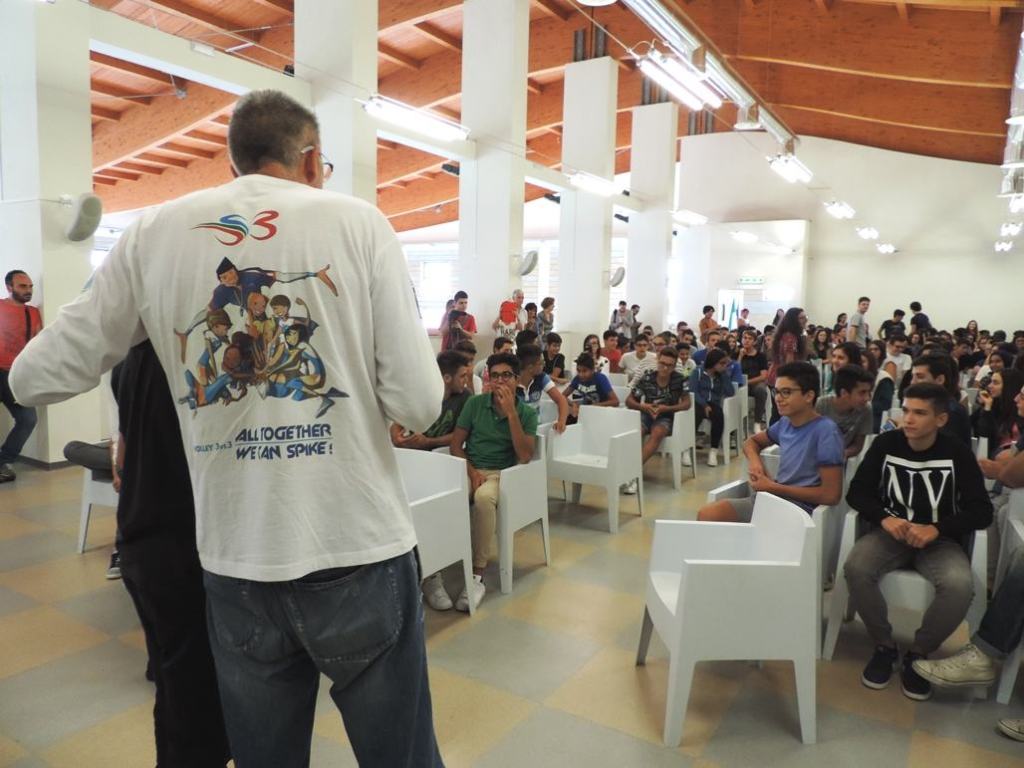 Andrea Lucchetta incontra gli studenti del Liceo Volta di Reggio Calabria