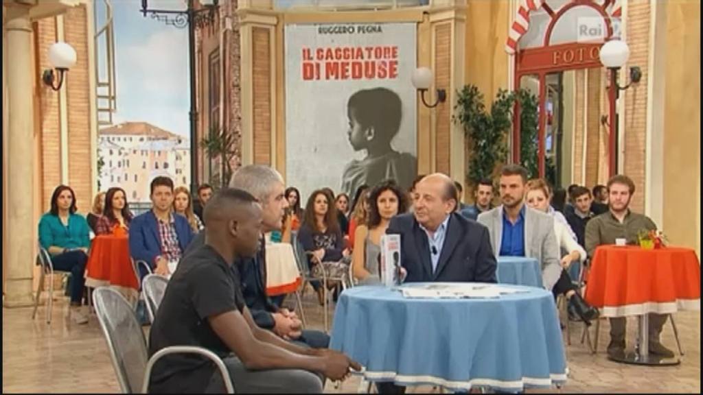‘Il cacciatore di meduse’ presentato a I fatti Vostri su Rai Due