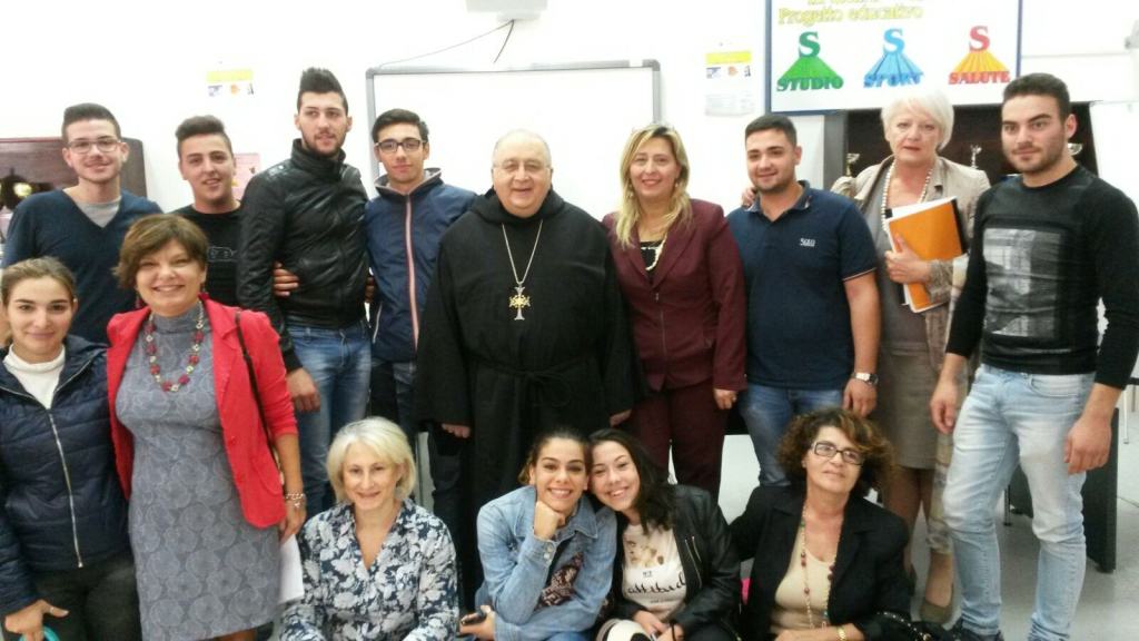 L’arcivescovo incontra i giovani dell’istituto istruzione superiore Fermi-Boccioni