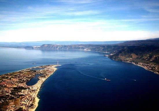 A Siderno la mostra “Forme del paesaggio – La punta della Calabria vista dal deltaplano”