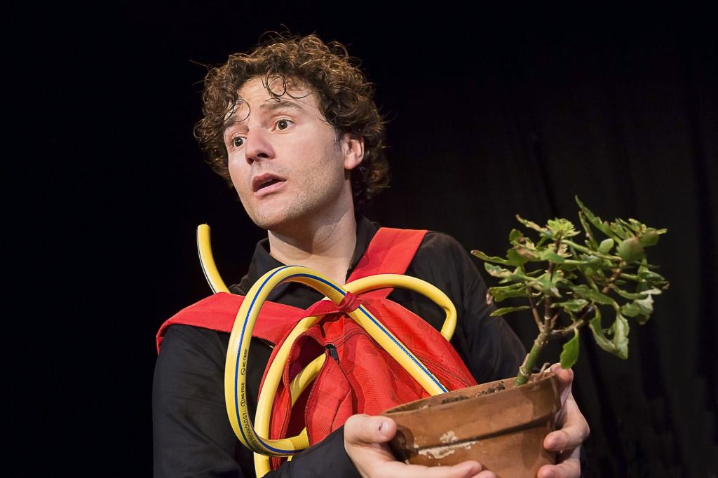 Al Teatro Primo in scena “Se ci sei batti un colpo”