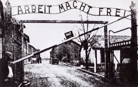 L’Anassilaos presenta il libro su Kolbe,martire di Auschwitz