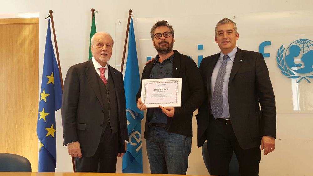 Il cantautore calabrese Dario Brunori nuovo testimonial dell’UNICEF Italia