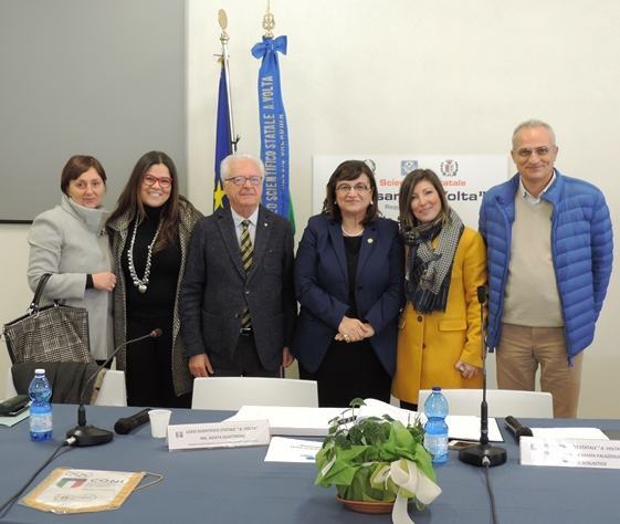 Relatori del seminario La scuola si mobilita al Liceo Volta: La Fronte, Argento, Gatto, Palazzolo, Quattrone, Iannò