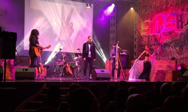 Musica, danza e poesia al Teatro sullo Stretto – FOTO