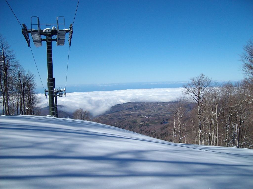 Gambarie: nonostante la poca neve, domani impianti aperti