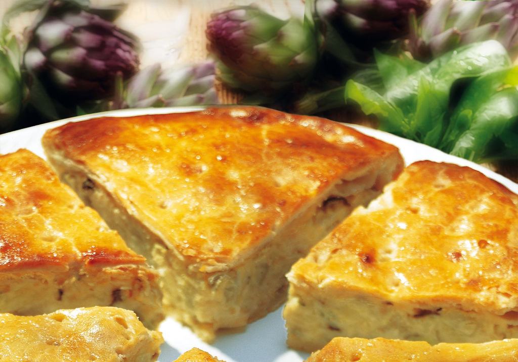 Come preparare la torta pasqualina con carciofi: la ricetta della tradizione
