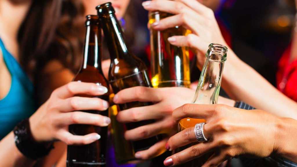 Reggio, la polizia irrompe in un ricevimento serale: oltre 40 multati