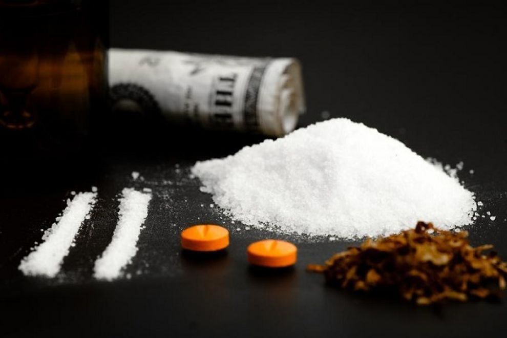Polfer sequestra 1 kg di eroina in una stazione del reggino