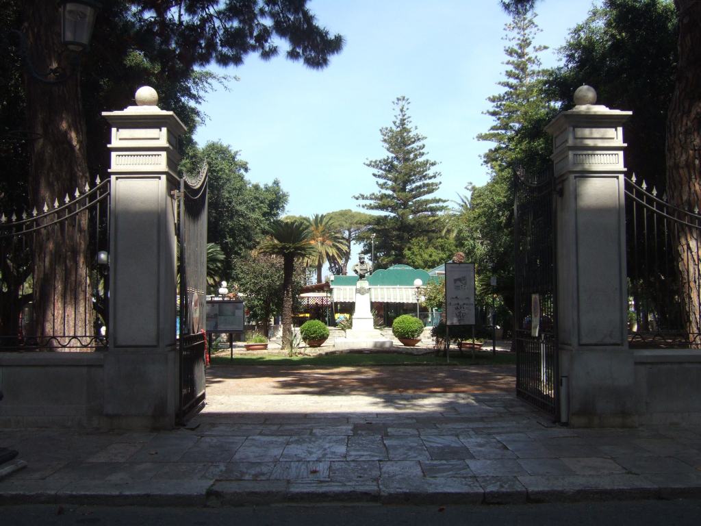 I bambini e San Giorgio protagonisti alla Villa Comunale di Reggio