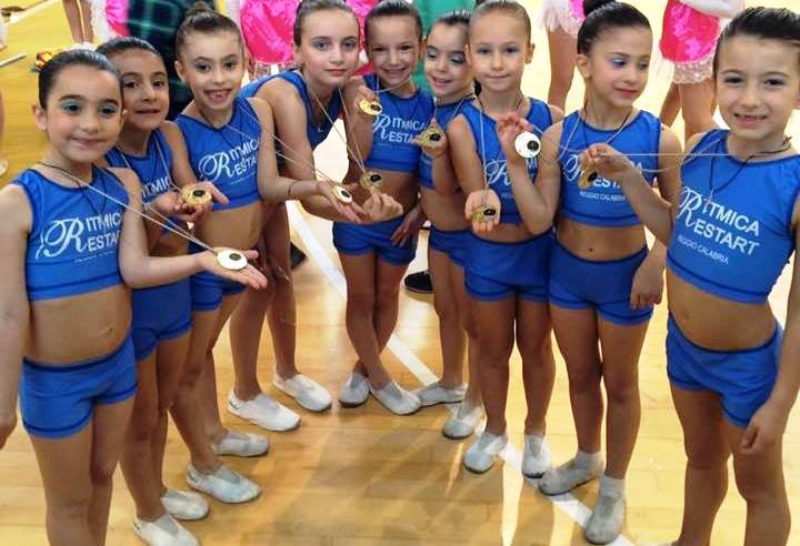 Restart protagonista a Marina di Gioiosa con le sue baby ginnaste