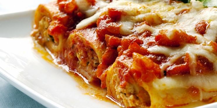 Come preparare i cannelloni ripieni: la ricetta