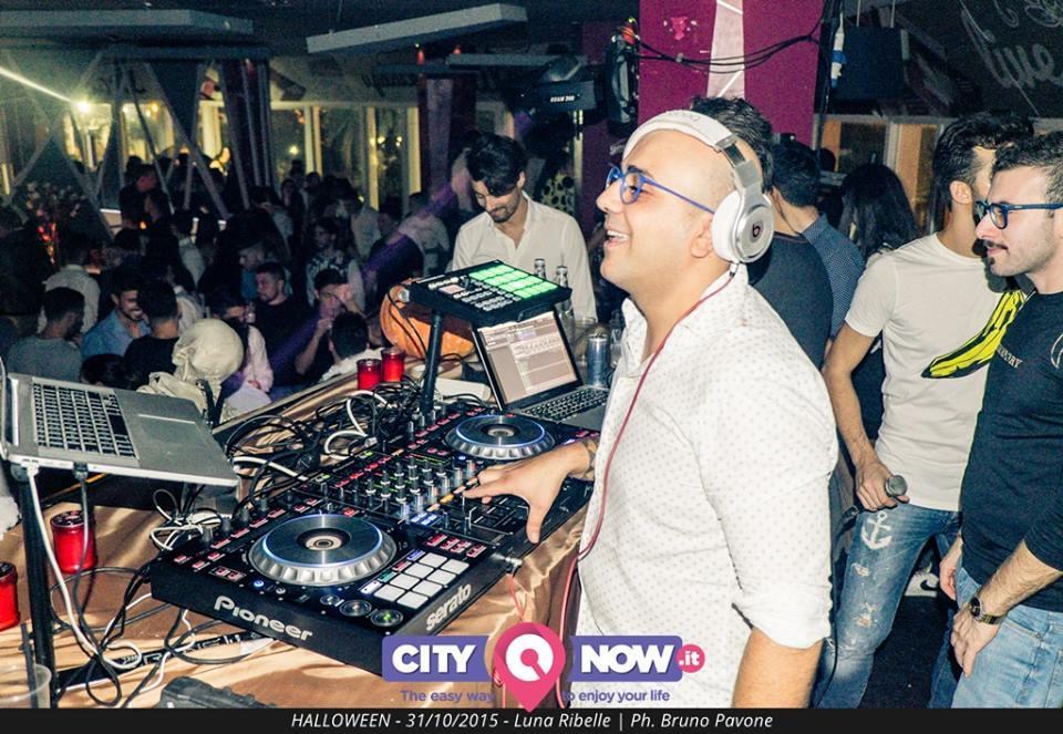 Claudio Polimeni, dj reggino, apre il concerto dei Negramaro