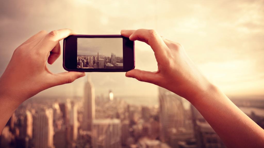 Instagram si rifà il look: ecco il nuovo logo