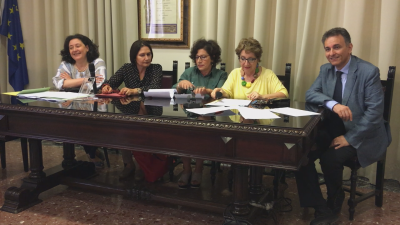 Foto conferenza stampa Liceo Cambridge00000000