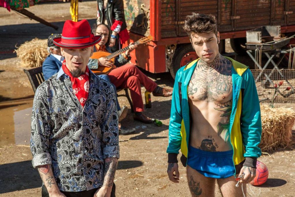 Summer Arena Soverato: ultimi giorni di allestimento in attesa del concerto di Fedez e J-Ax