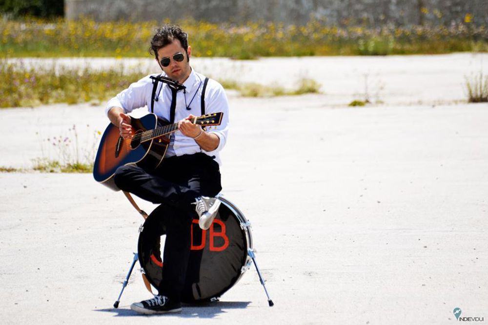 Johnny Dal Basso in concerto al “CafèLibraire” di Cosenza