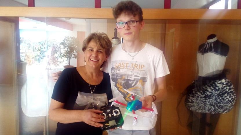 Esame di maturità: a Cosenza uno studente sostiene la prova orale col drone realizzato con stampante 3D