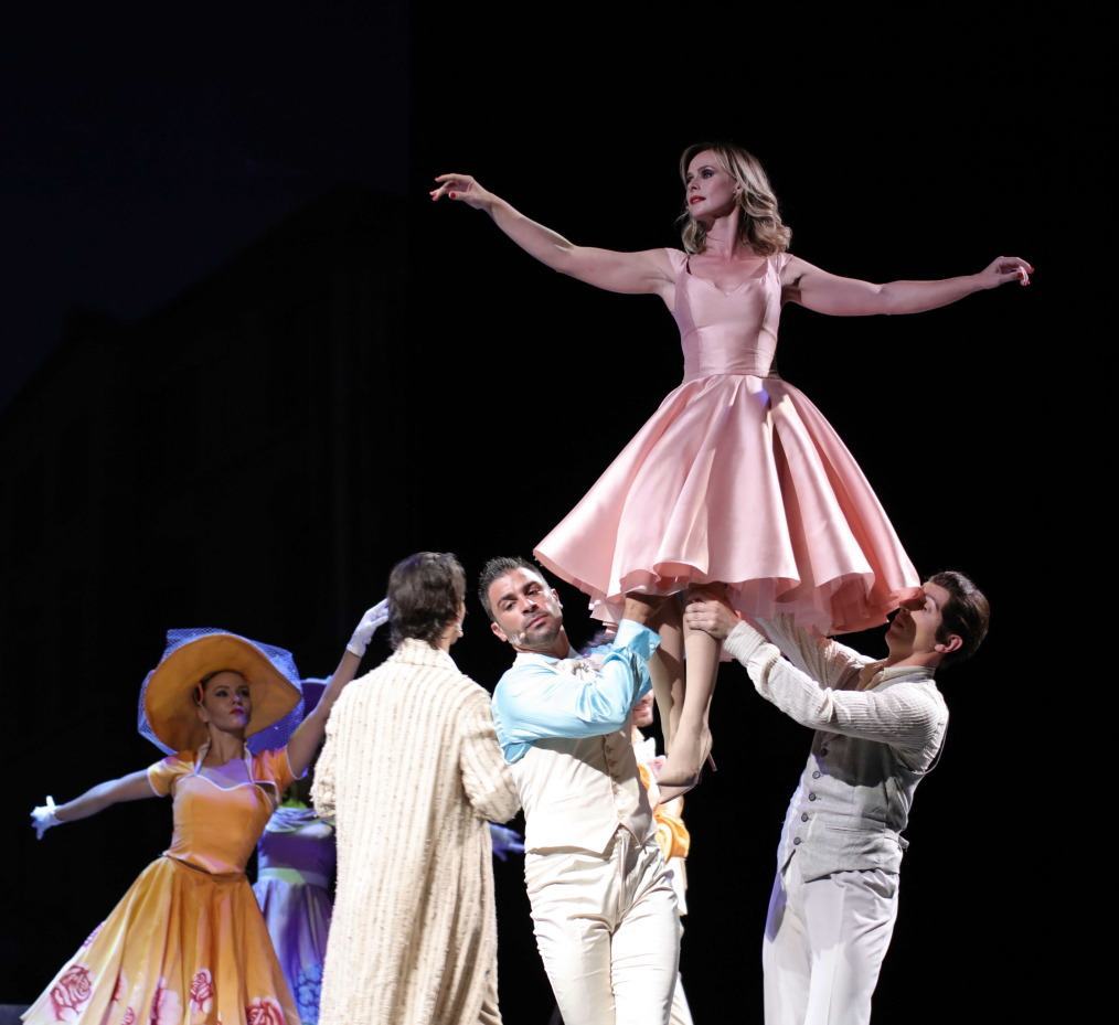 Al teatro Cilea è andato in scena il vintage musical di “Vacanze romane”