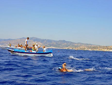 Traversata dello Stretto, il presidente Pellegrino esulta: “Evento storico”
