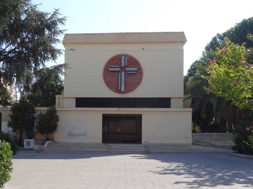 Gli auguri del sindaco per i 50 anni di sacerdozio di Monsignor Costantino