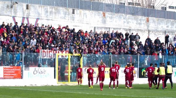 Vibonese e Troina, sarà spareggio. Reggio Calabria e Messina possibili sedi