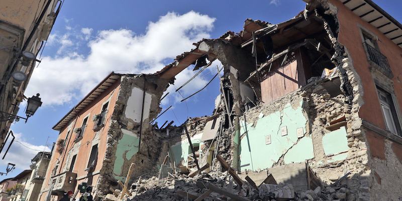 Nasce l’iniziativa “Oltre le macerie-Artisti solidali”